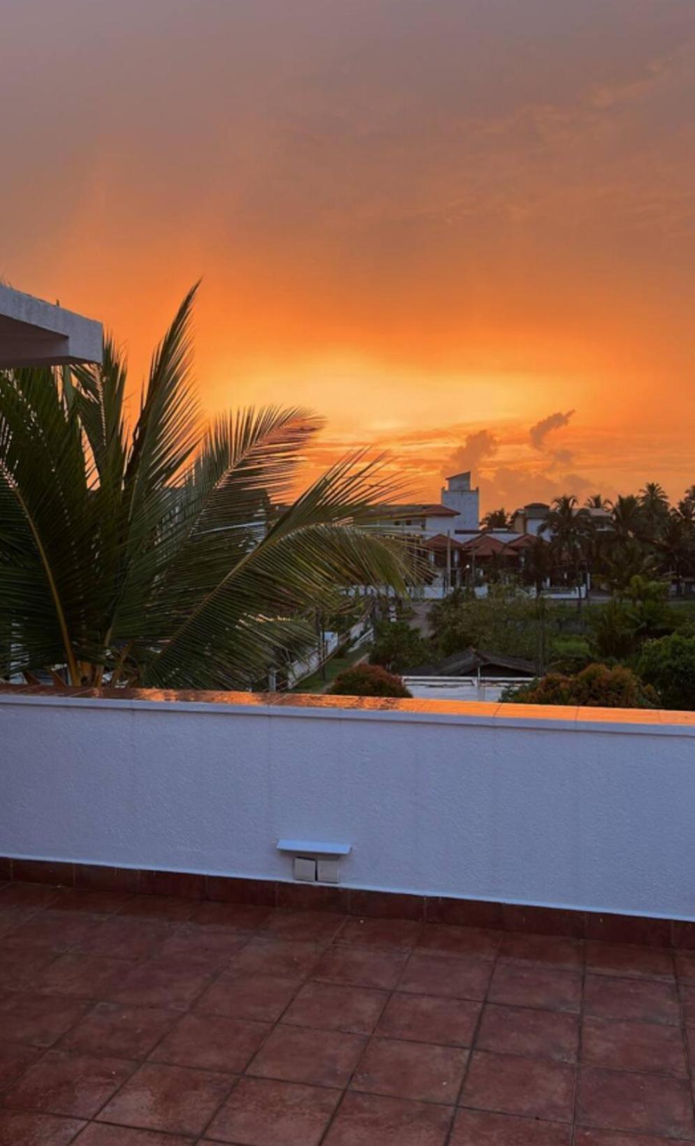 Beach Club Apartments Індурува Екстер'єр фото